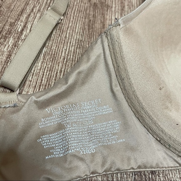 Victoria Secret Lined Perfect Coverage Bra - Picture 3 of 3